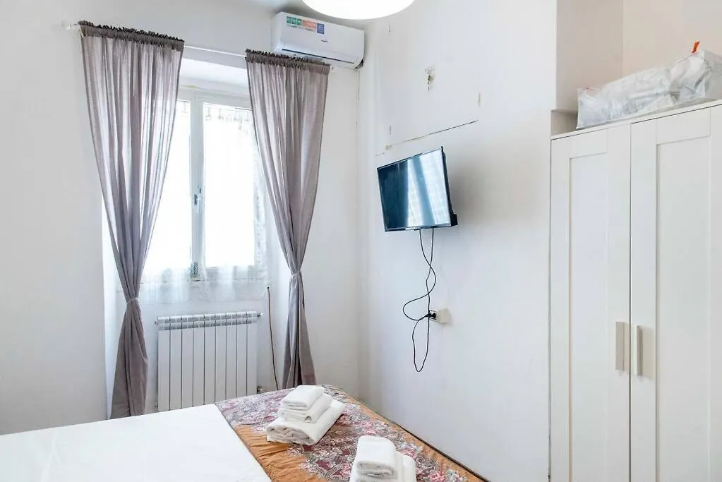 La Casa Di Marisela In Via Emanuele Filiberto Apartment Rome 0*,  Italy